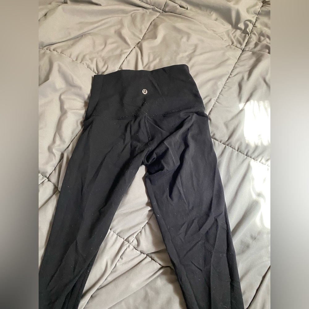 black lulu leggings
